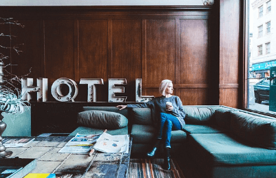 웹투어 할인쿠폰