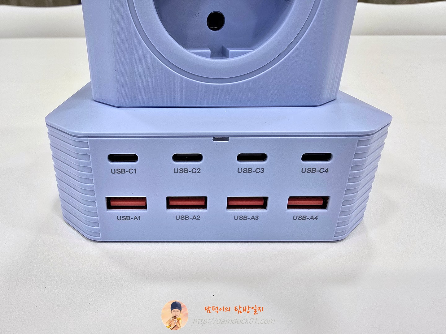 버티탭 버티컬 고용량 4000W 타워 멀티탭 큐브 9구 캠핑 여행 에어컨 디자인 2m