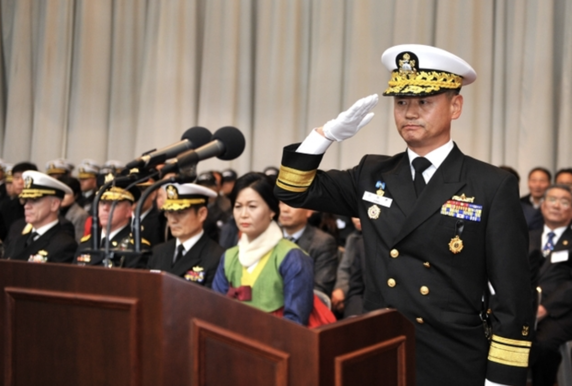 강동훈 해군중장