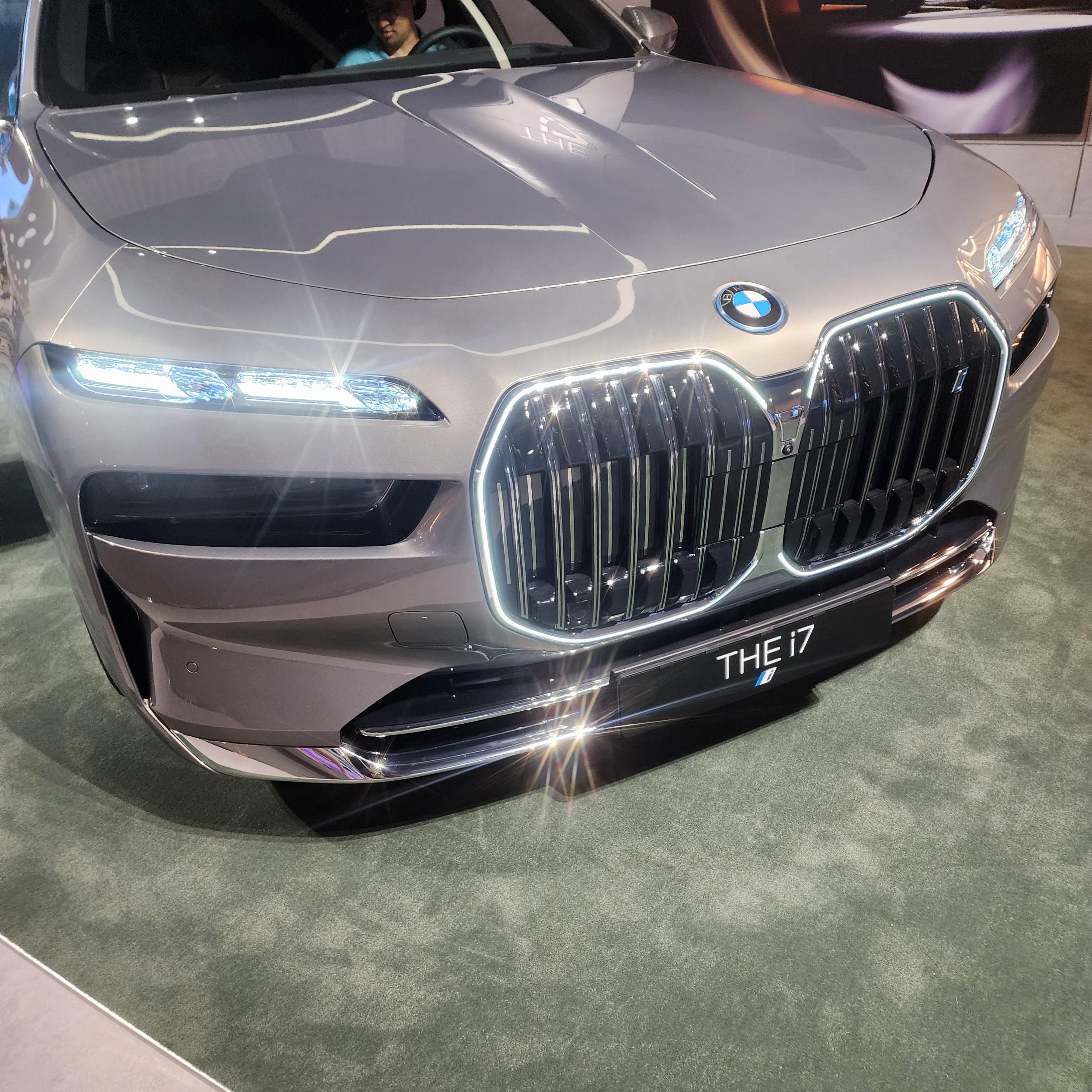 i7
