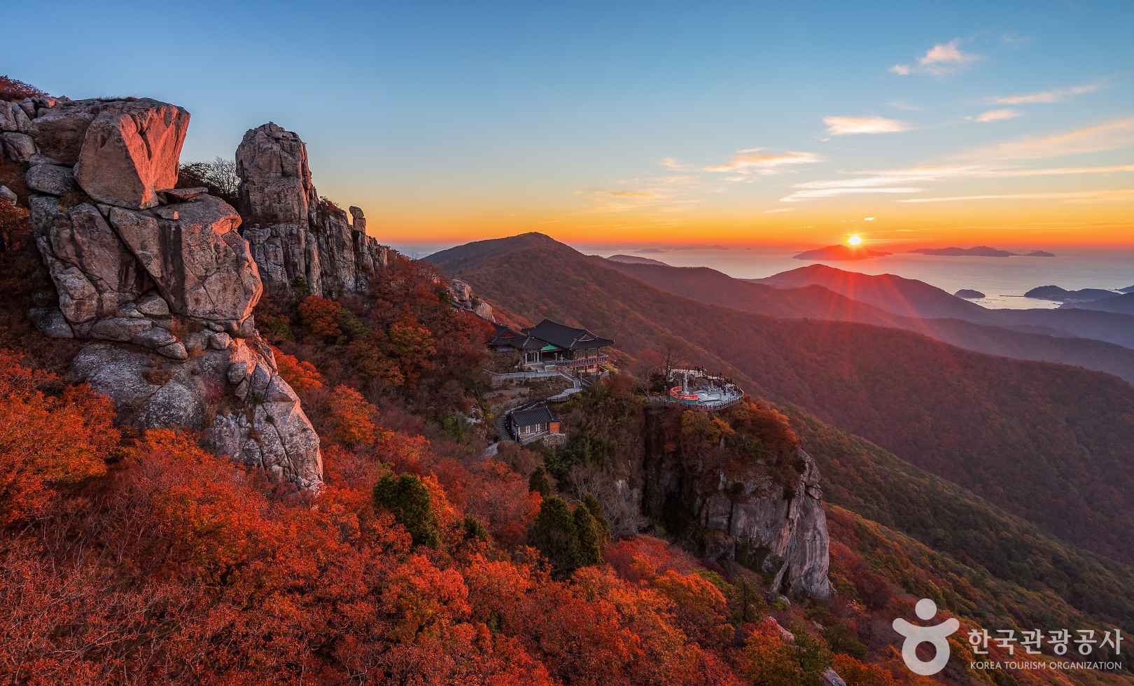 남해 금산 보리암 일출