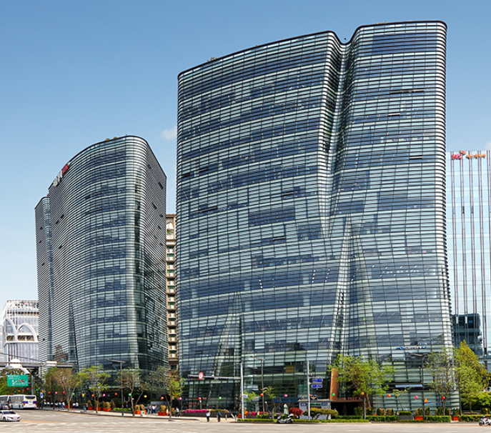 트윈트리타워 주차장