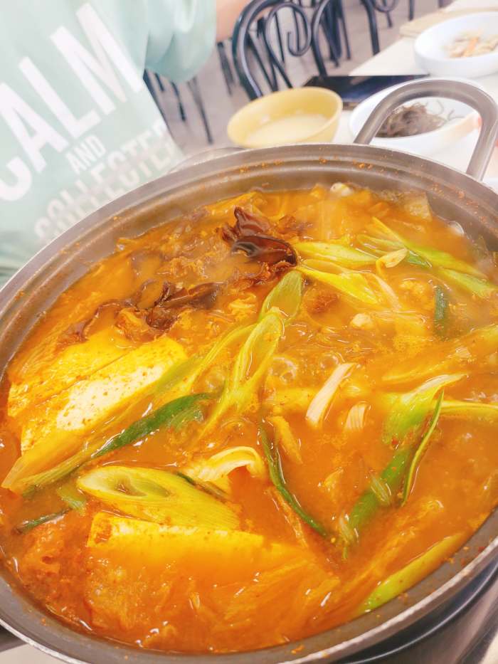 떴다 GO 여사 더덕구이 모둠 버섯전골 산채 나물 정식 맛집