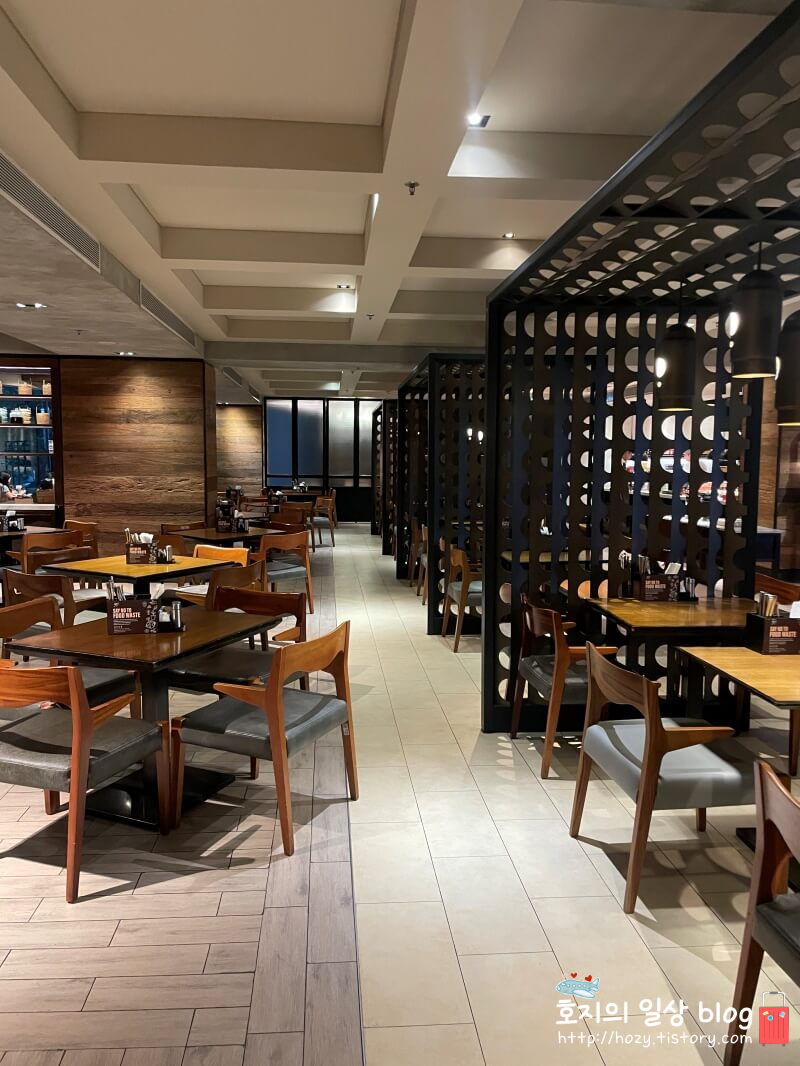 방콕 메리어트 마르퀴스 퀸즈파크 조식당