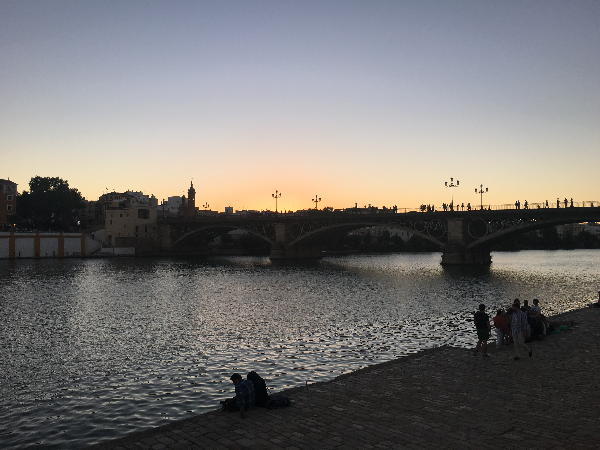 황금의탑 (Torre del Oro)