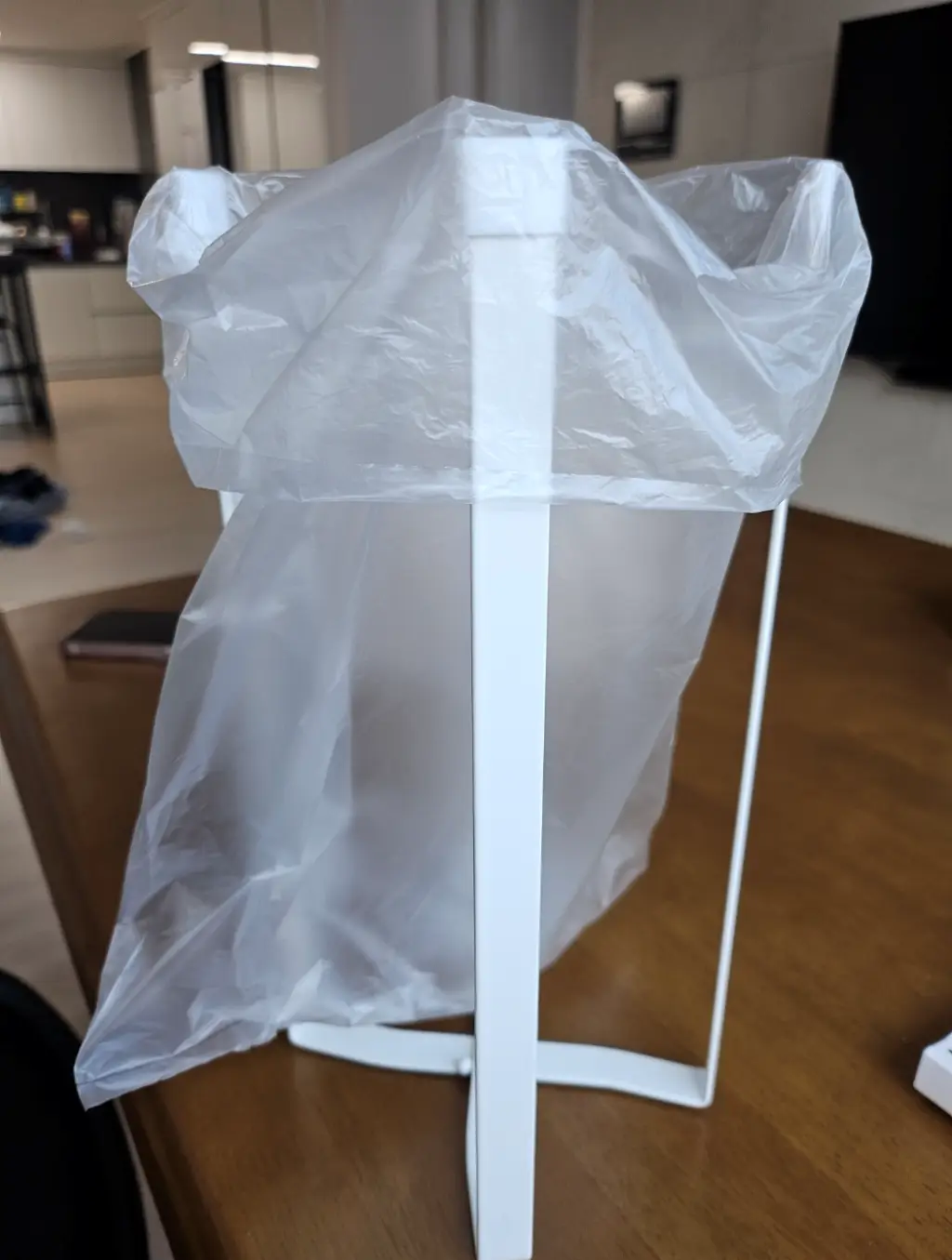 비닐봉투-스탠드-비닐봉투-씌운모습