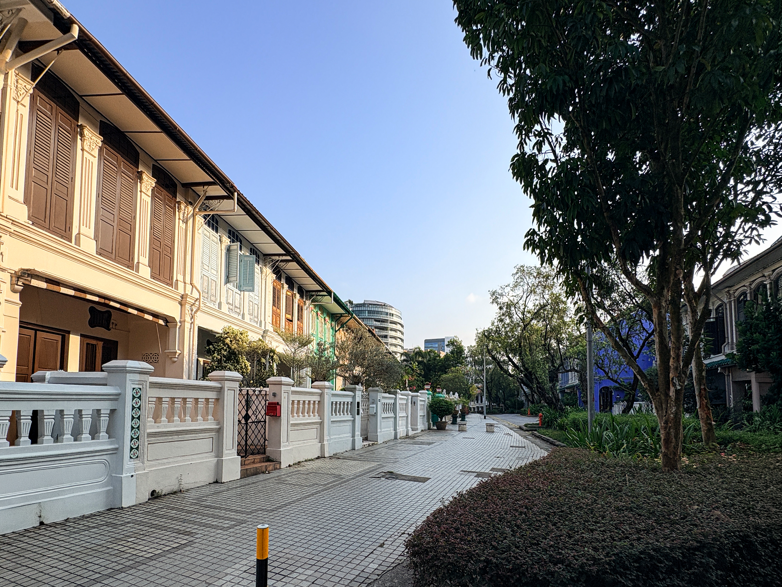 에메랄드 힐 로드(Emerald Hill Road) 거리 전경