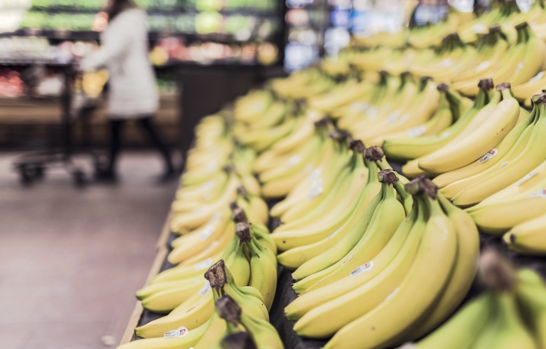 바나나-여름-피로예방-보관-열사병-멜라토닌-당분점-냉동바나나