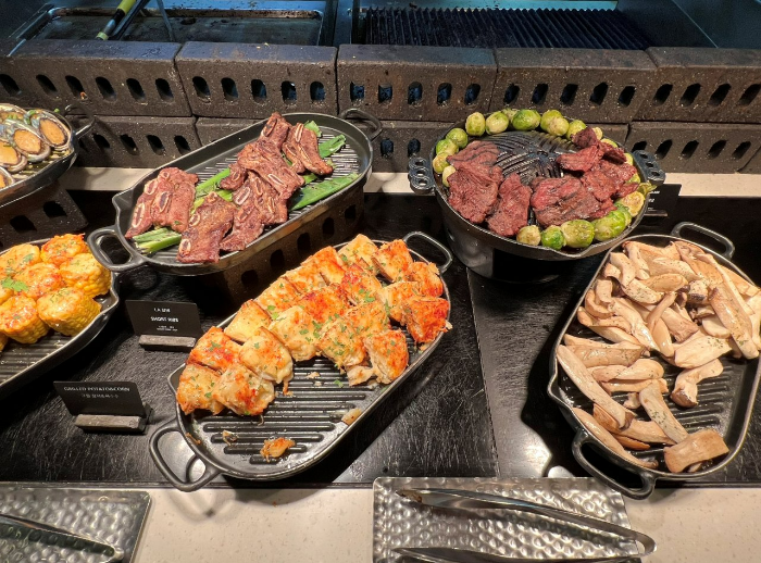 양갈비 외 LA갈비, 부채살, 전복버터구이 등도 있다.