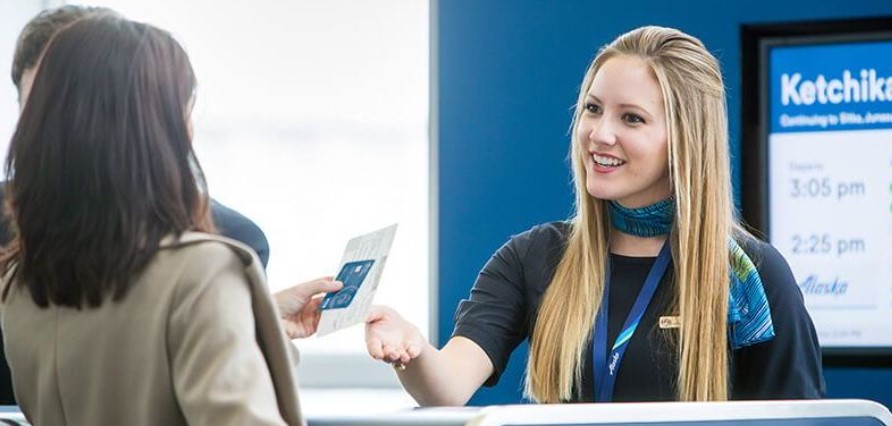 탑승수속 시 항공기 탑승자 명단 확인 문의