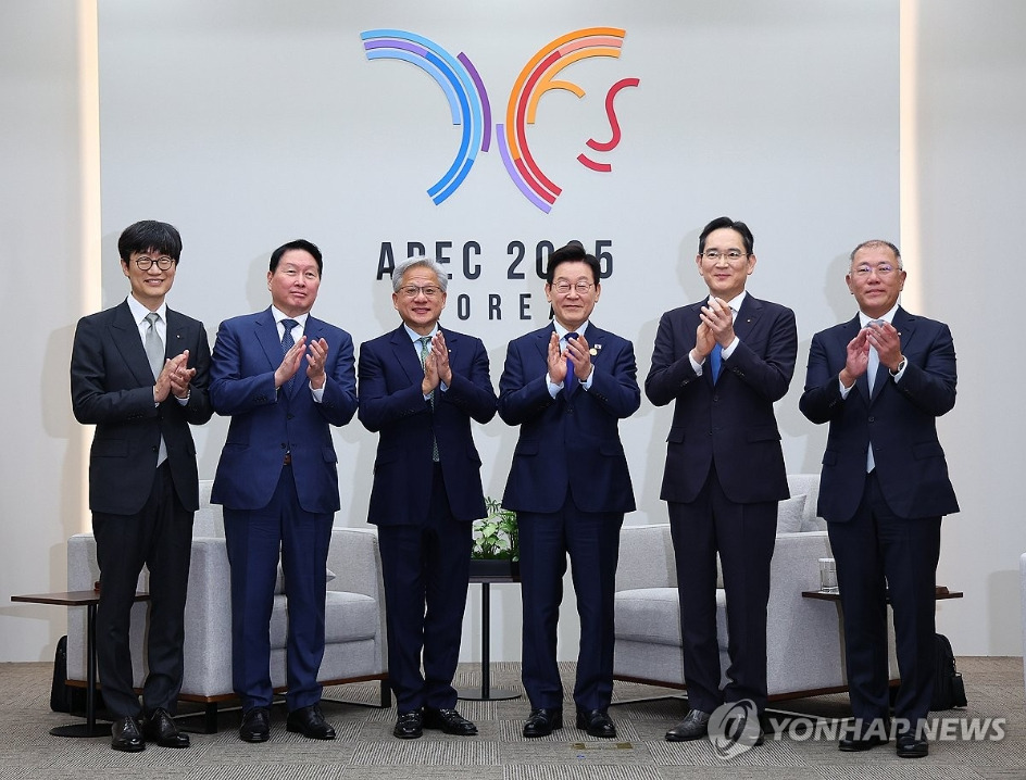 25.11.02(일) 향후 엔비디아 GPU 26만장으로 수혜볼 기업은?