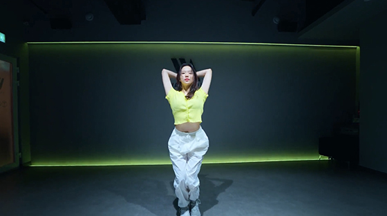 이소이 춤추는 모습