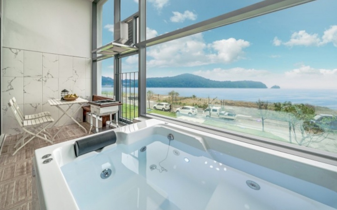 어스20 B동 201호 스파