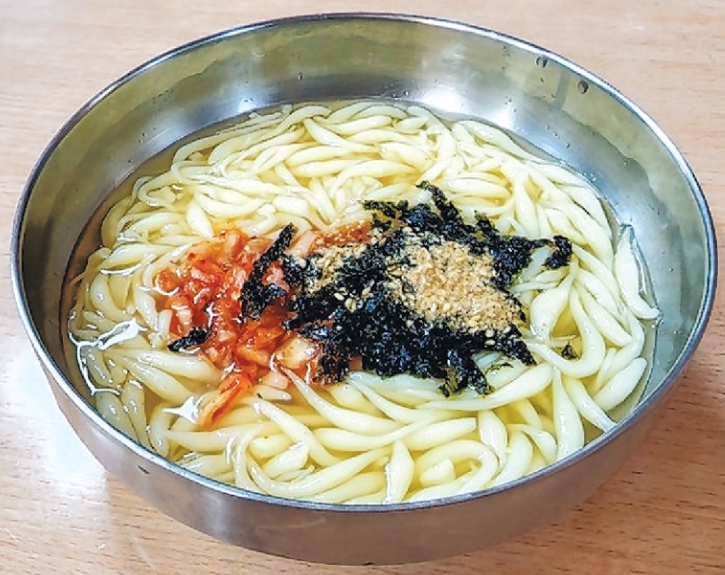 한국의 옥수수 요리 올챙이 국수