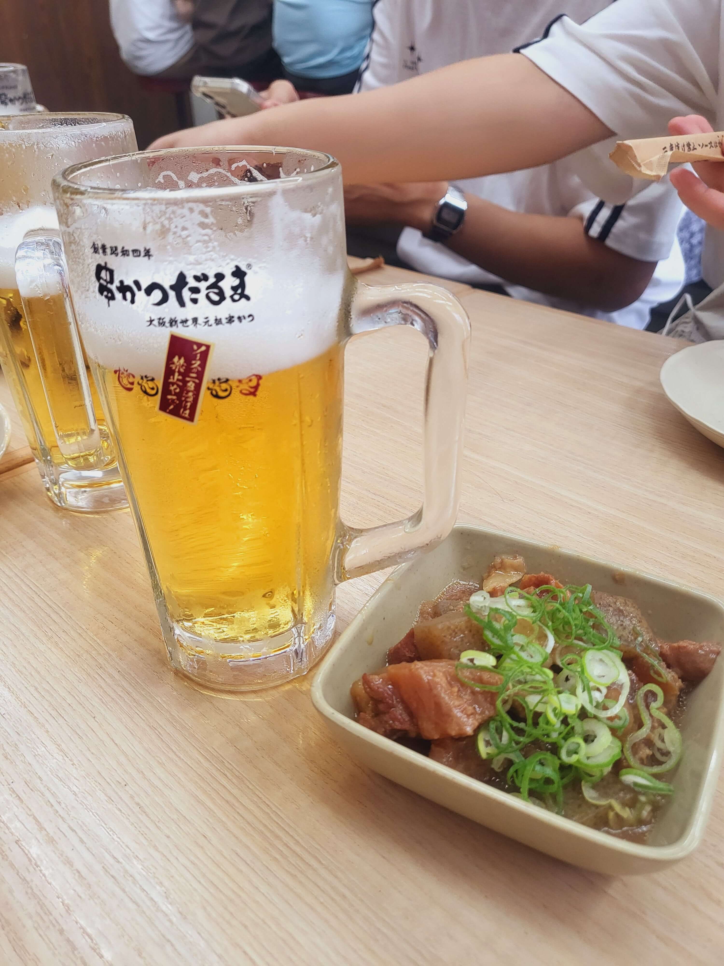 오사카 신세카이 쿠시카츠 다루마 츠텐카쿠 생맥주 맛집 값싼해외여행