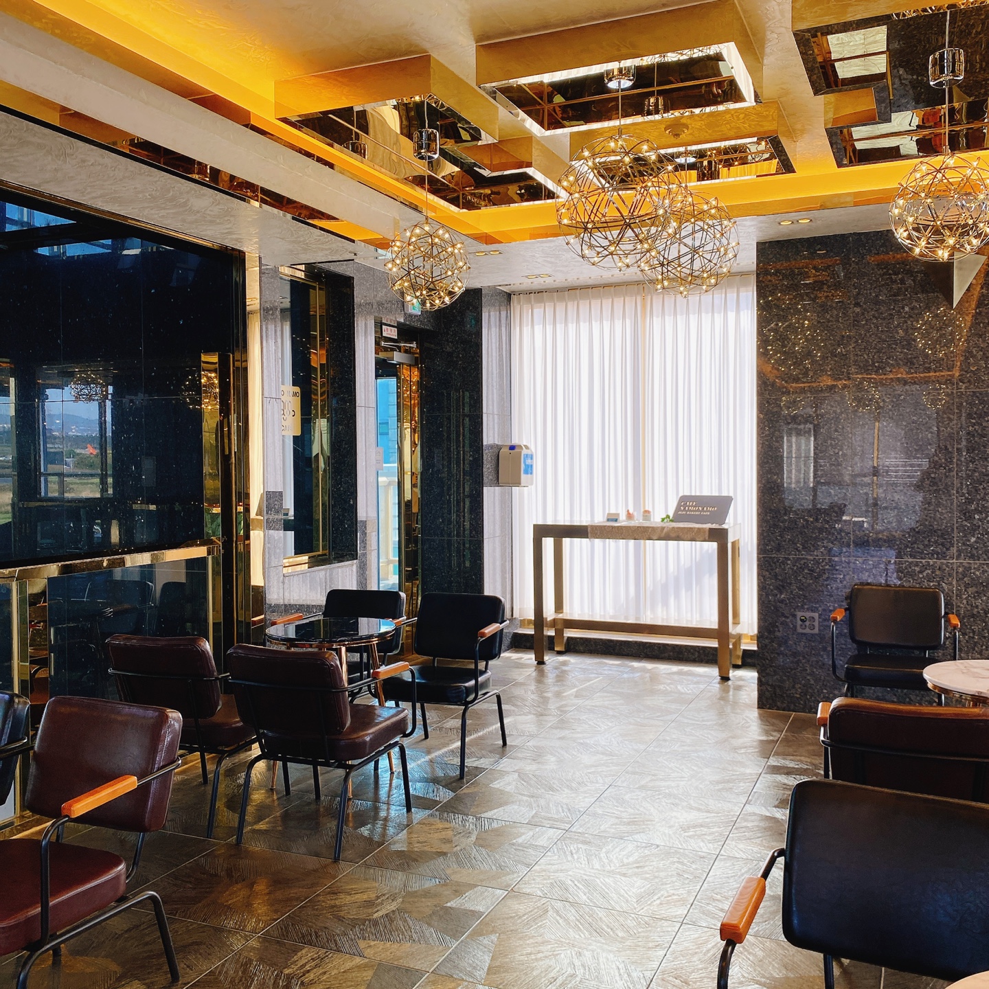 제주 도두 무지개 해안도로 도두봉 해수파크 포토존 비행기 제주공항근처 카페 나모나모베이커리