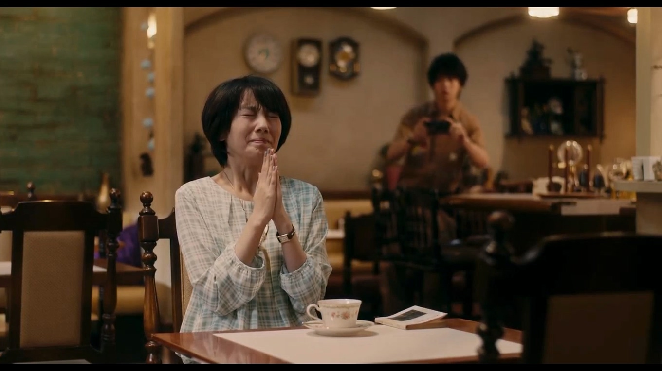 영화 커피가 식기 전에 줄거리