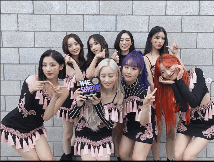 러블리즈 단체사진