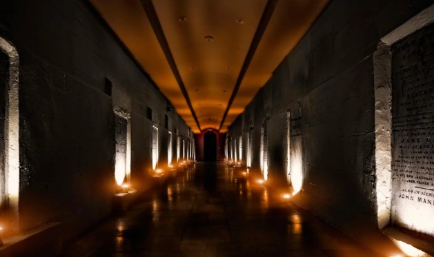 미국 뉴욕 여행 추천 Catacombs by Candlelight Tommy’s New York