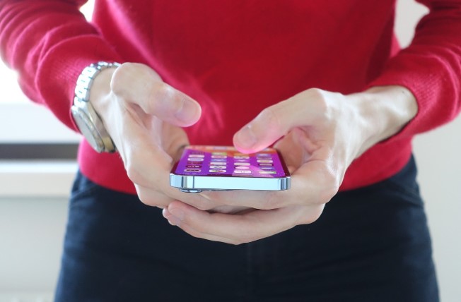 세계 스마트폰 트렌드 (브랜드, 디자인, OS)