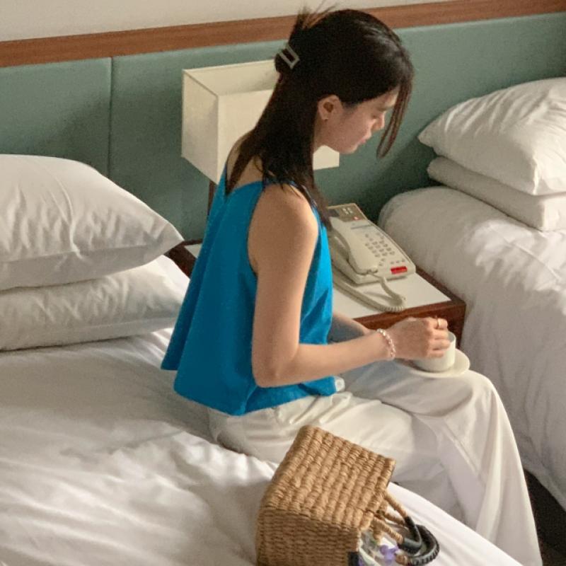 벨르 코발트블루 민소매 슬리브리스 나시