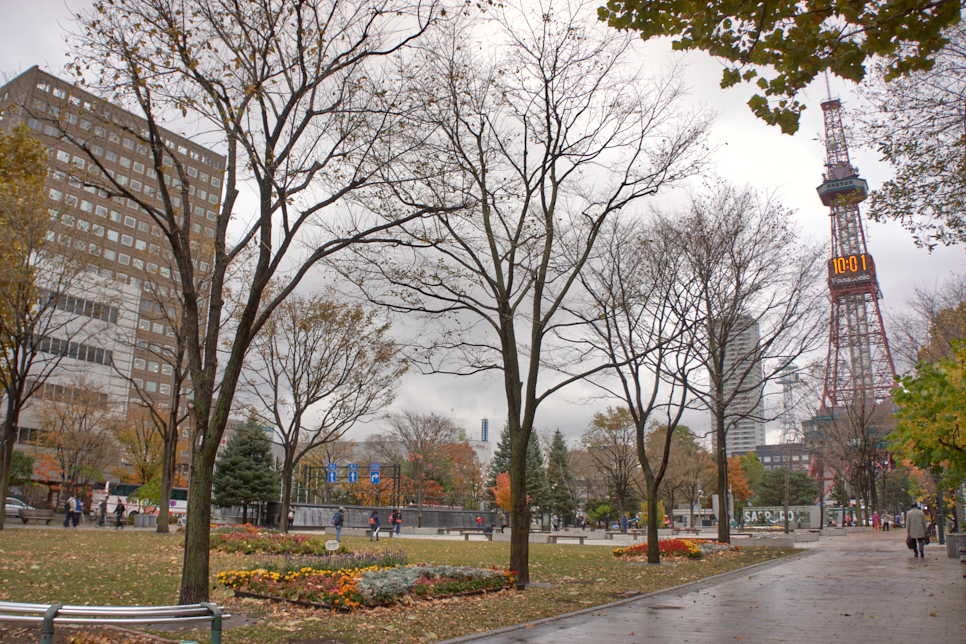 오도리 공원 おおどおりこうえん 大通公園과 시계탑