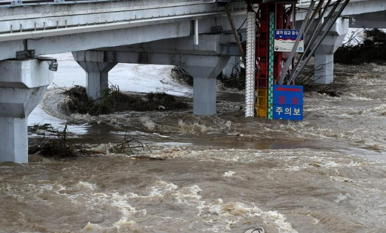 "홍수상황 비상대응체계 15일부터 본격 가동" 환경부
