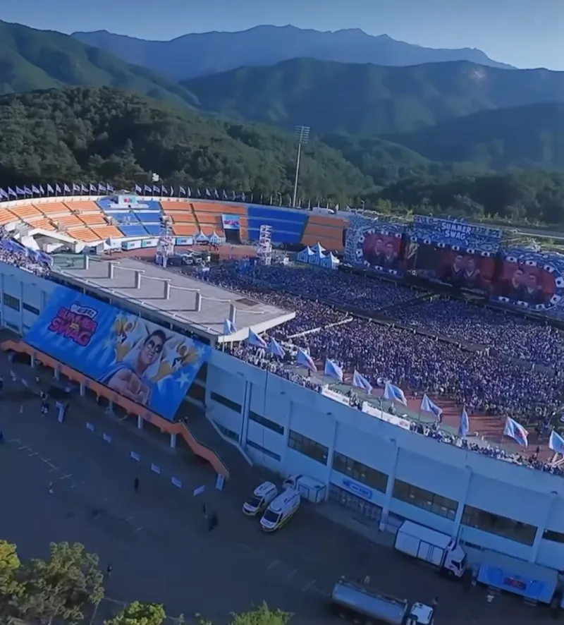 싸이흠뻑쑈2025, 싸이콘서트, 싸이흠뻑쑈후기, 싸이흠뻑쑈중반리뷰,
싸이흠뻑쑈게스트, 지드래곤흠뻑쑈, 로제흠뻑쑈, 제이홉흠뻑쑈, 손흥민흠뻑쑈,
아이유흠뻑쑈, 크러쉬흠뻑쑈, 에스파흠뻑쑈, 지코흠뻑쑈, 세븐틴흠뻑쑈, 마마무흠뻑쑈,
잔나비흠뻑쑈, 화사흠뻑쑈, 싸이흠뻑쑈일정, 싸이흠뻑쑈투어, 싸이흠뻑쑈남은공연,
싸이흠뻑쑈티켓팅, 싸이흠뻑쑈예매팁, 싸이흠뻑쑈준비물, 싸이워터콘서트,
싸이콘서트2025, 싸이흠뻑쑈대구, 싸이흠뻑쑈수원, 싸이흠뻑쑈부산,
싸이흠뻑쑈광주, 싸이흠뻑쑈게스트라인업, 싸이흠뻑쑈레전드무대,
싸이여름콘서트, 싸이흠뻑쑈직캠, 싸이흠뻑쑈리뷰, 싸이콘서트후기