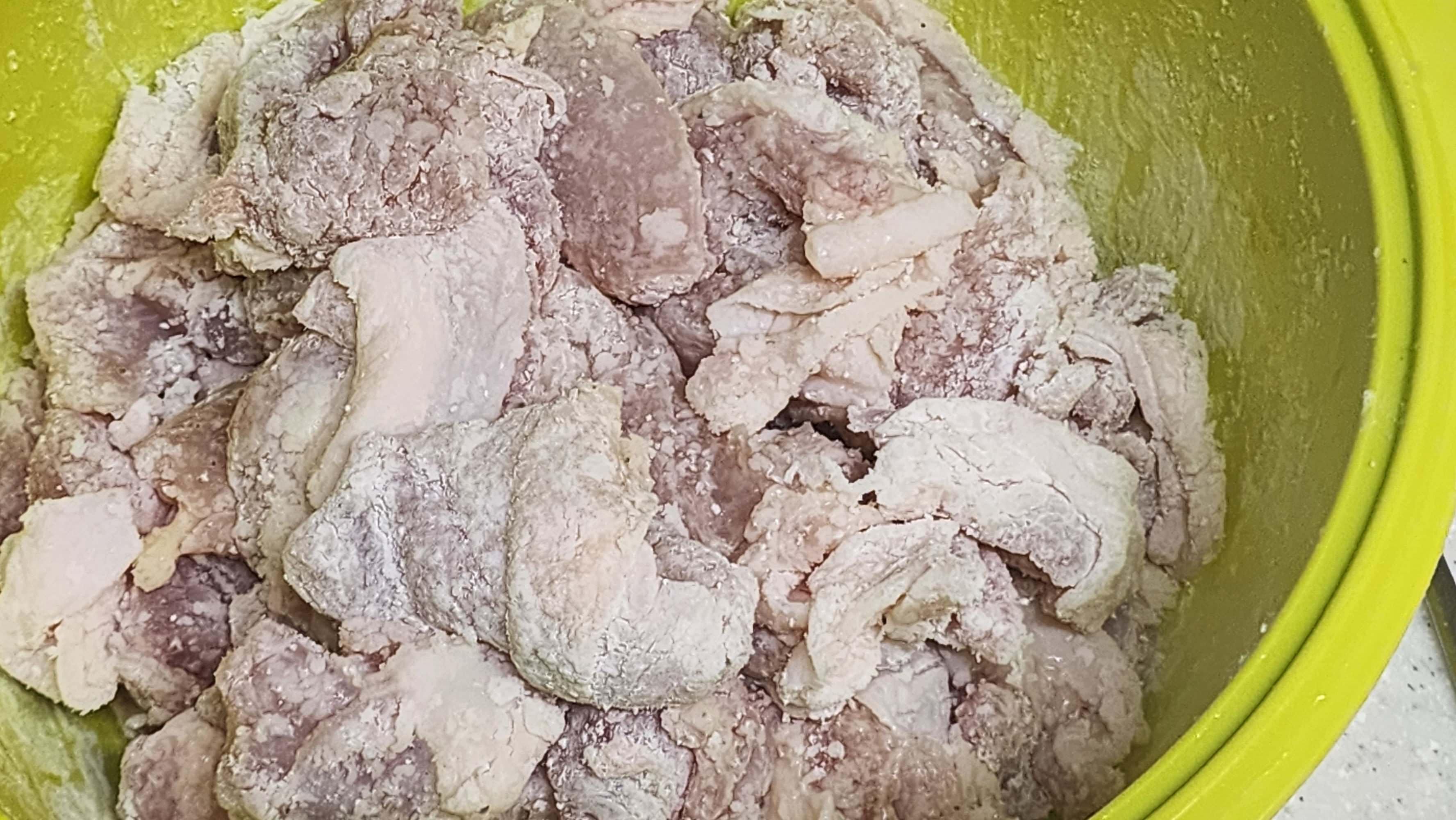 전분가루 넣어 버무리기