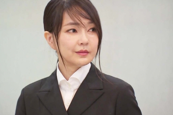 김건희 옆모습