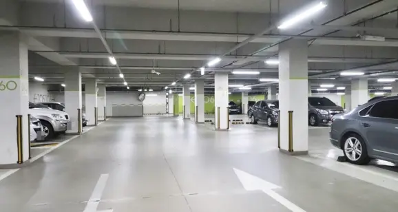 철산 래미안 자이 지하주차장