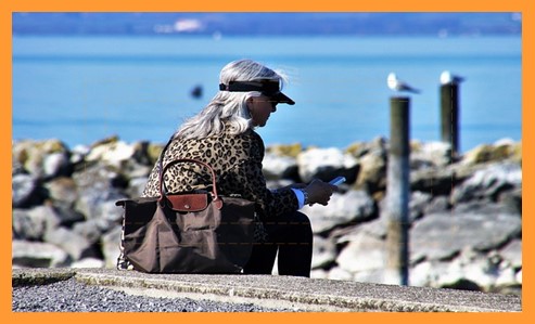 바캉스용 비치 가방 아이템과 팁