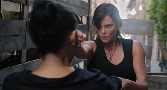 올드 가드 2 다시보기 보러가기 - 줄거리 결말 리뷰 후기, 출연진 꾸인(응오타인반) 디스코드(우마서먼)