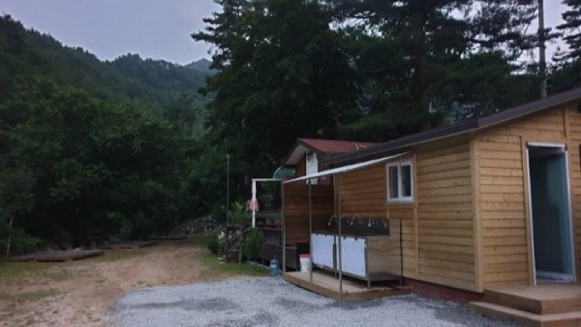 강릉시 진고개 계곡 야영장 바로가기