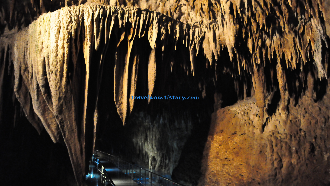 오키나와 교쿠센도 동굴