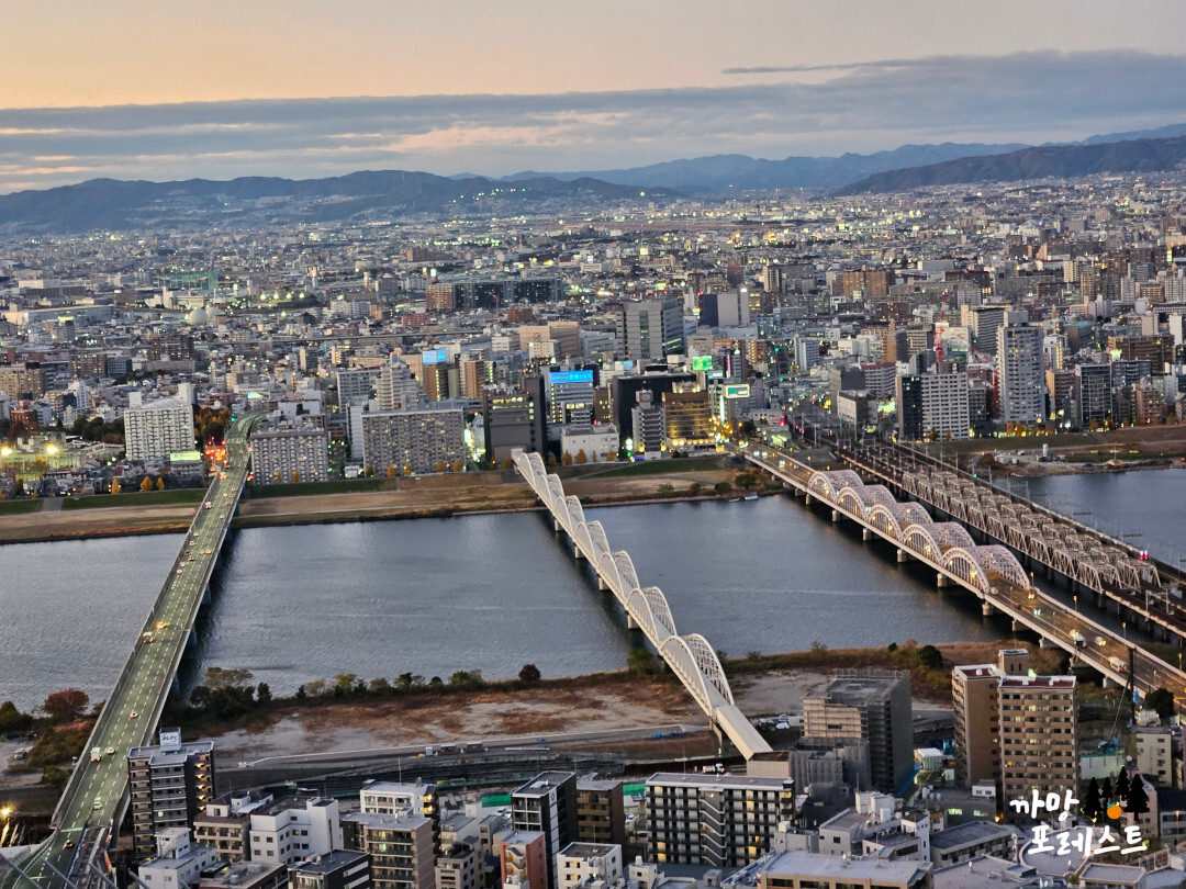 오사카 우메다 공중정원 일몰