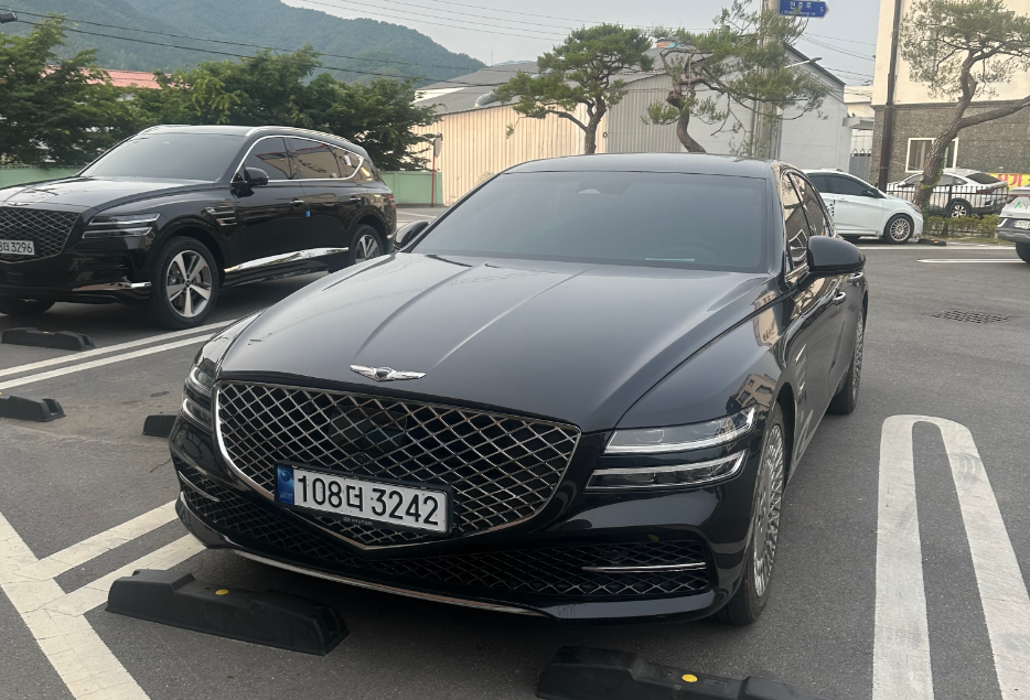 제네시스 G80 전면