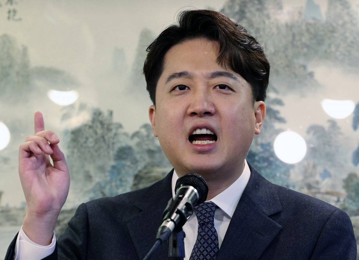 이준석 국회의원, 이준석 대통령 후보 요건, 이준석 당, 이준석 대통령 후보, 이준석 생일