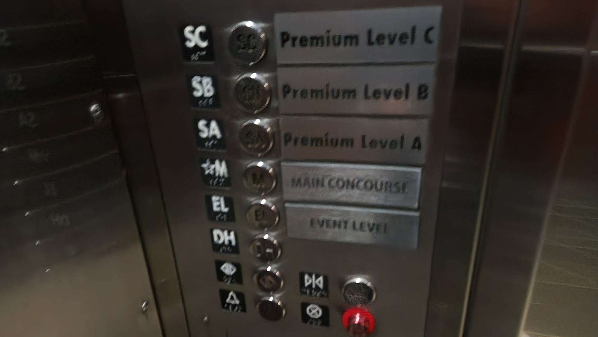 크립토 닷컴 아레나 프리미어 레벨