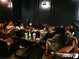 지귀연 판사 룸살롱 접대 의혹