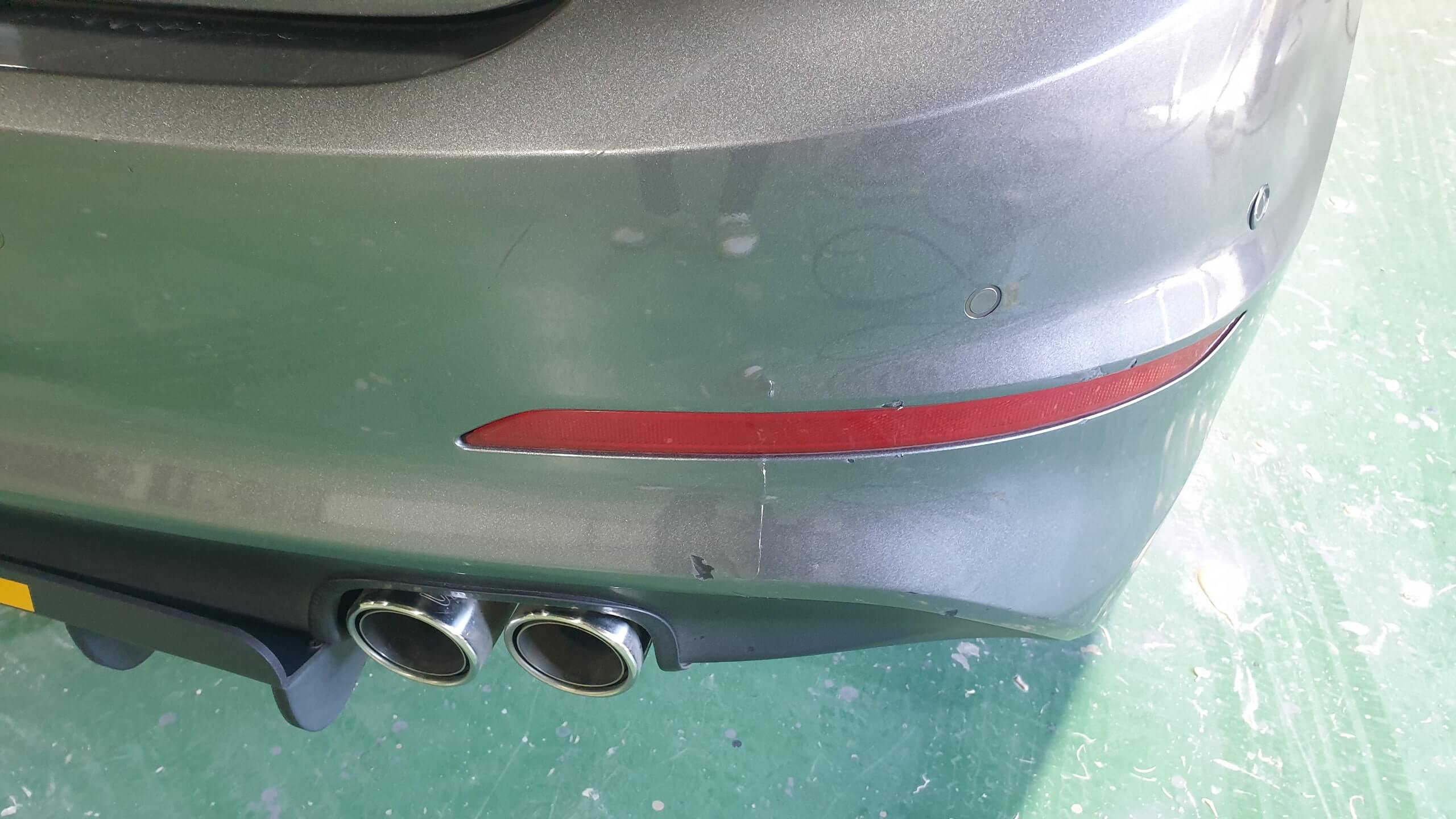 깨진 범퍼 복원 - 