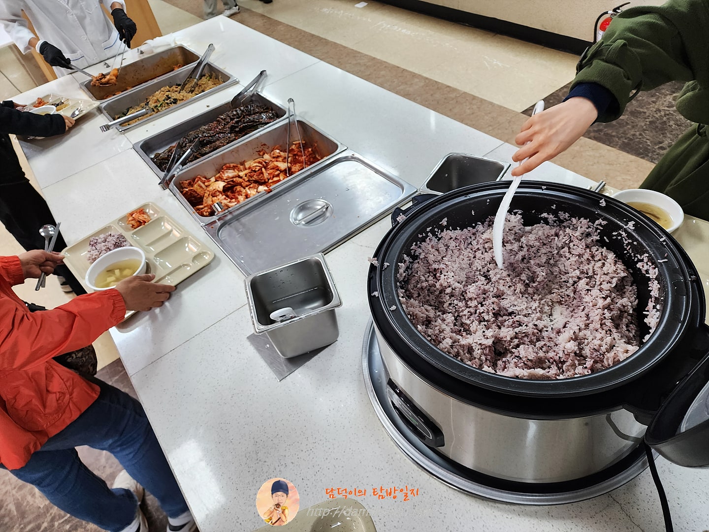 판교도서관 식당 배식대