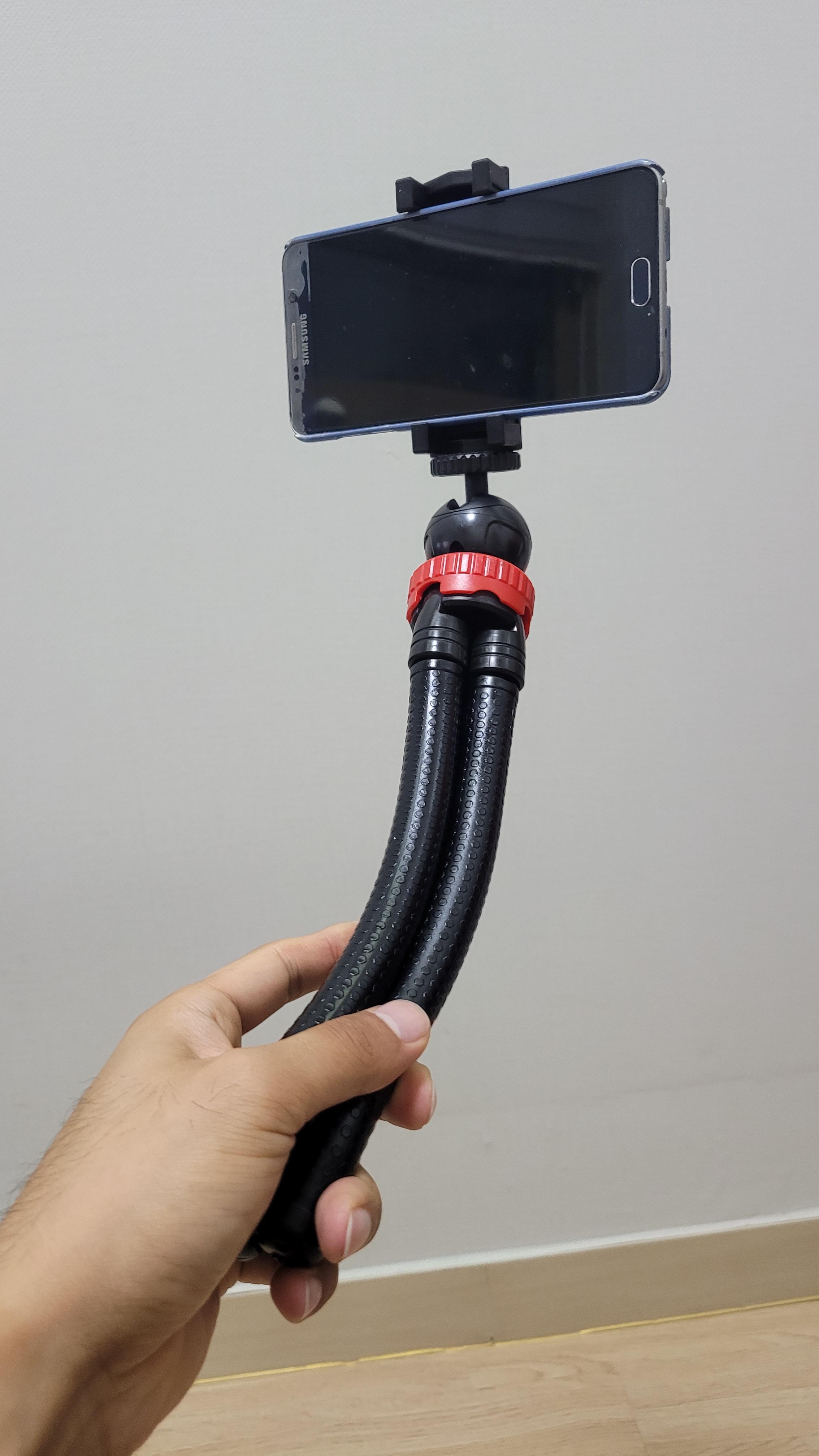 이즈나 고릴라 삼각대 셀카봉 모드