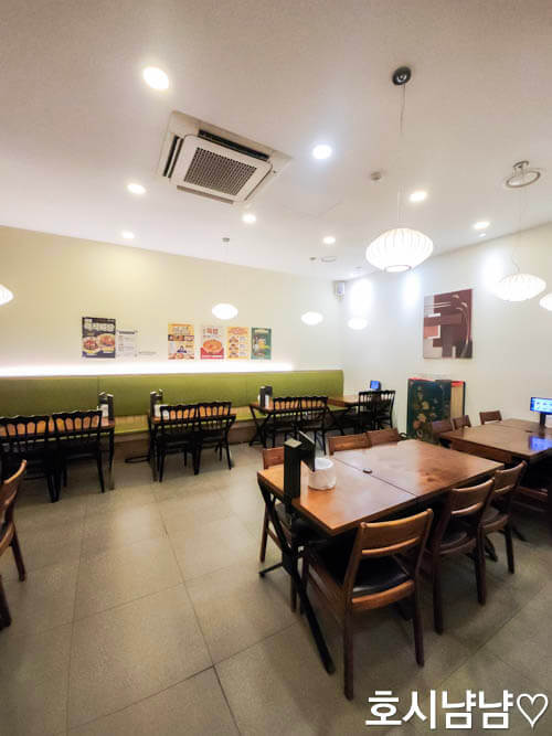 뽕사부 단체 손님도 가능한 넓은 매장 내부