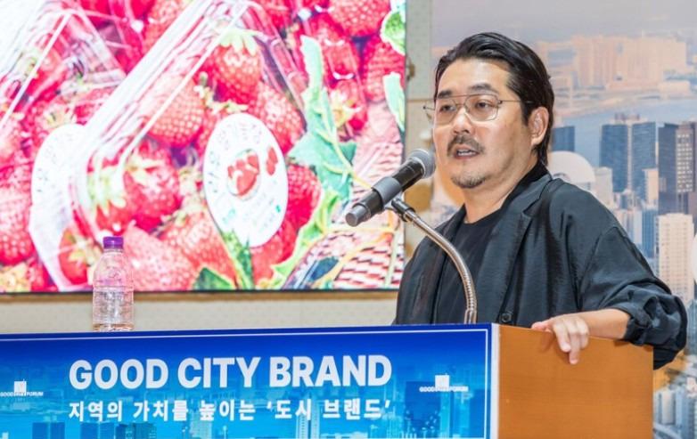 김성준 시몬스 부사장 프로필
