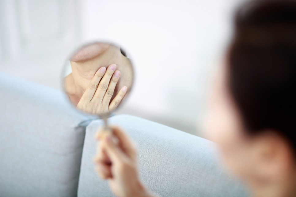 갑상선 결절 증상 및 원인과 치료 기능 저하증 수술 물혹 크기 모양 목에 혹