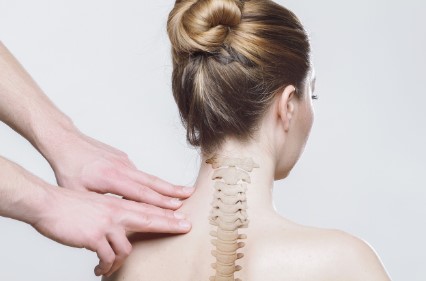 거북목&middot;굽은등 교정 밴드&amp;#44; 무조건 쓰면 안 되는 이유