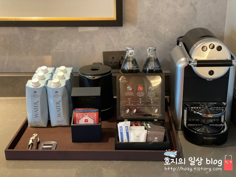 방콕 신돈켐핀스키 그랜드 이그제큐티브 스위트룸 미니바