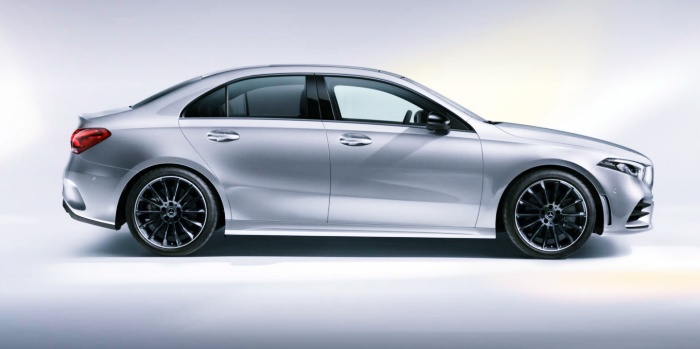 벤츠-A클래스-측면-모습