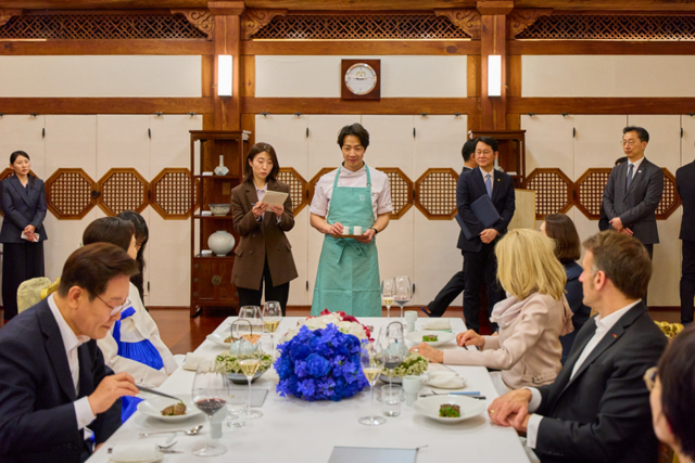마크롱 방한 만찬 손종원 셰프 6종 코스 메뉴 총정리: 흑백요리사2가 빚은 한불 수교의 맛